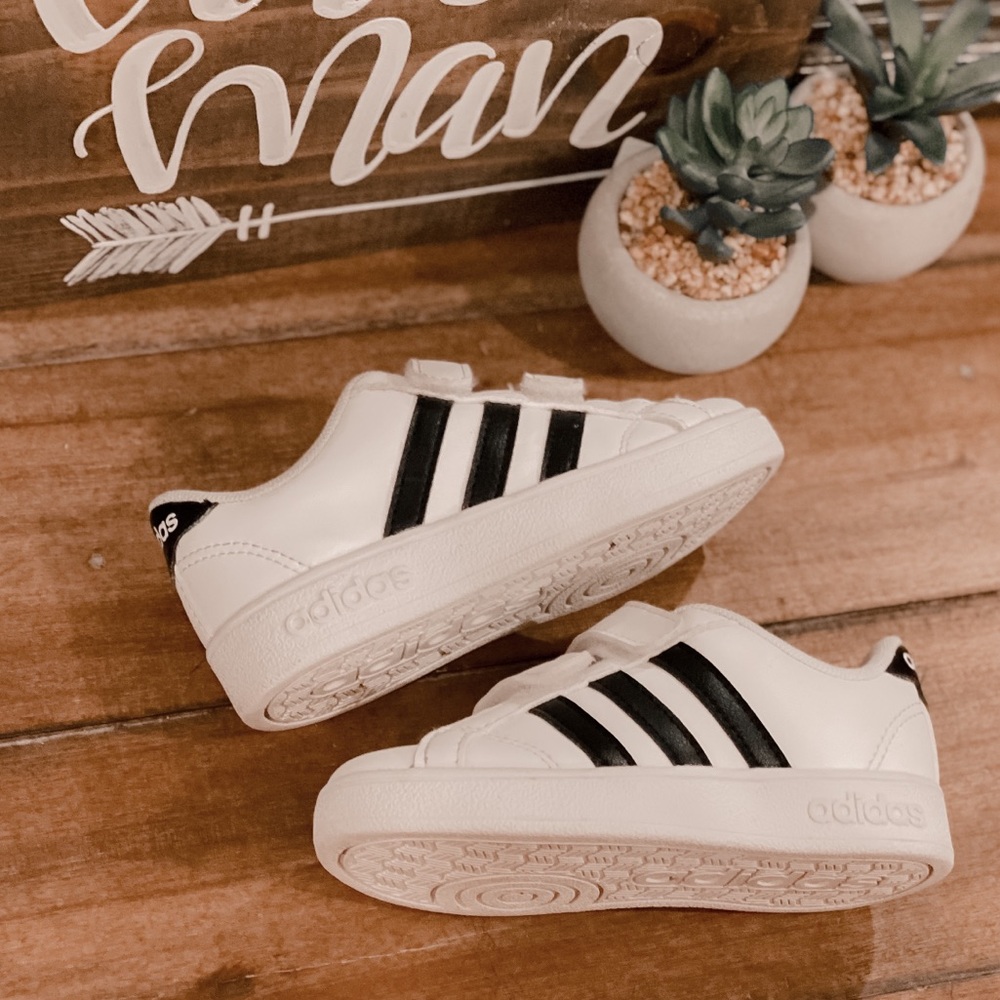 Adidas Baseline Classic Size 6.5